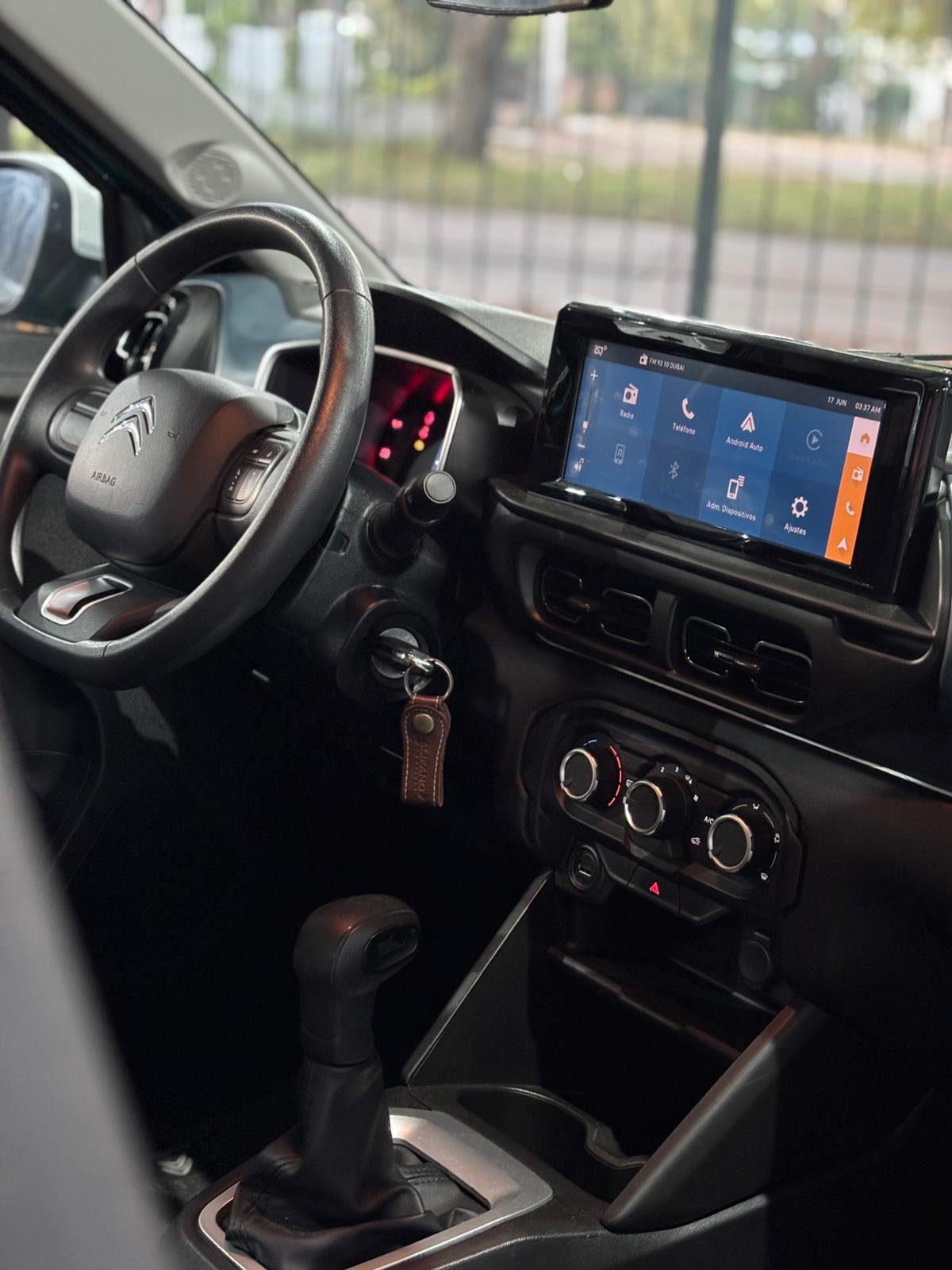 Miniatura del vehículo