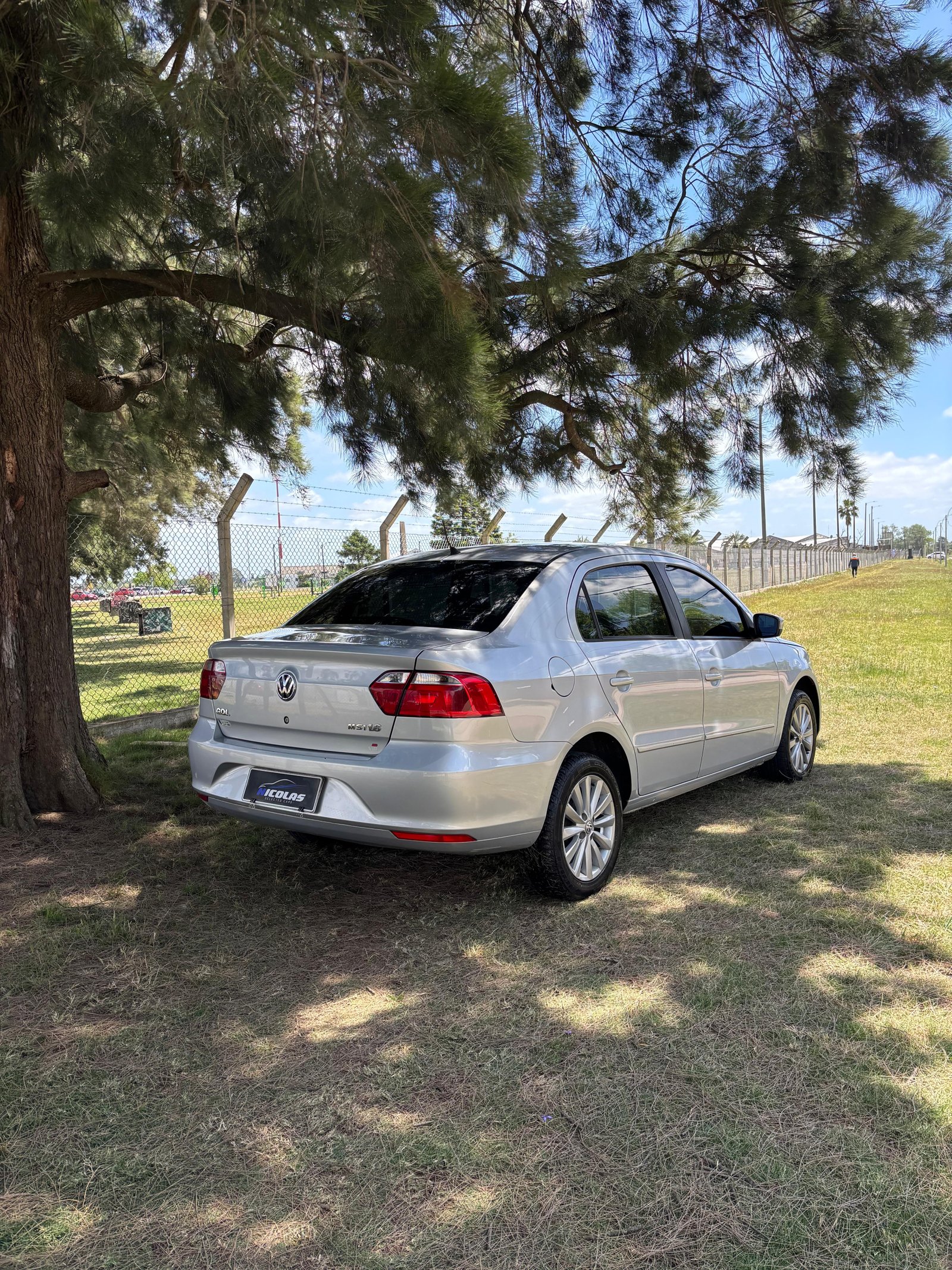 Miniatura del vehículo